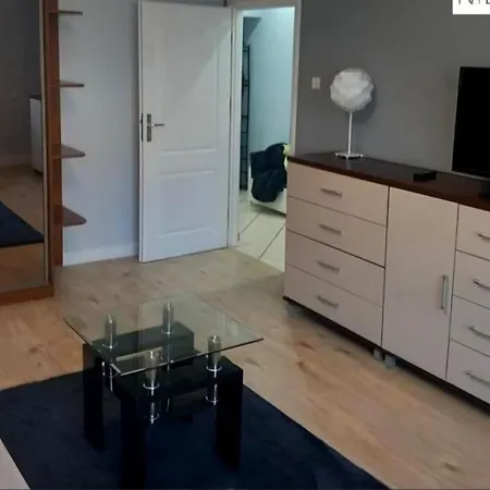 Mieszkanie 2 Pokoje Apartamento *